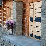 Labowska - Basen, Sauna, Grota Solna Łabowa