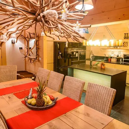 Labowska - Basen, Sauna, Grota Solna *