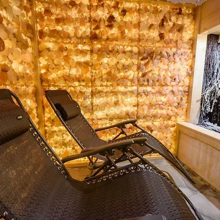 Labowska - Basen, Sauna, Grota Solna